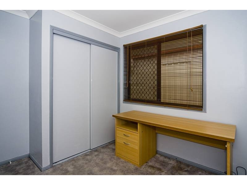 7 SONOROUS CLOSE, Regents Park QLD 4118