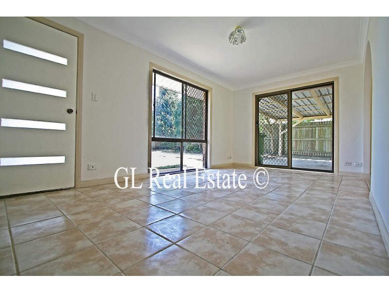 19 WHITCOMB ST, Hillcrest QLD 4118