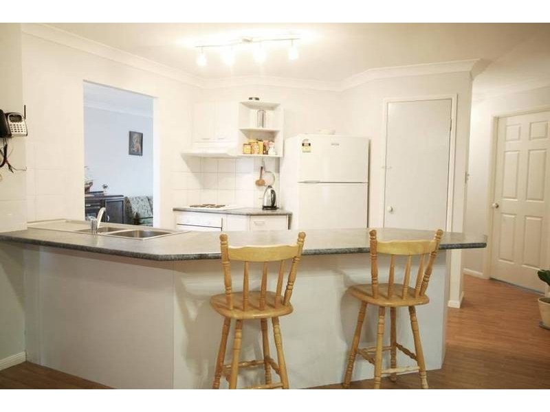 109 LAMBERTH ROAD, Regents Park QLD 4118