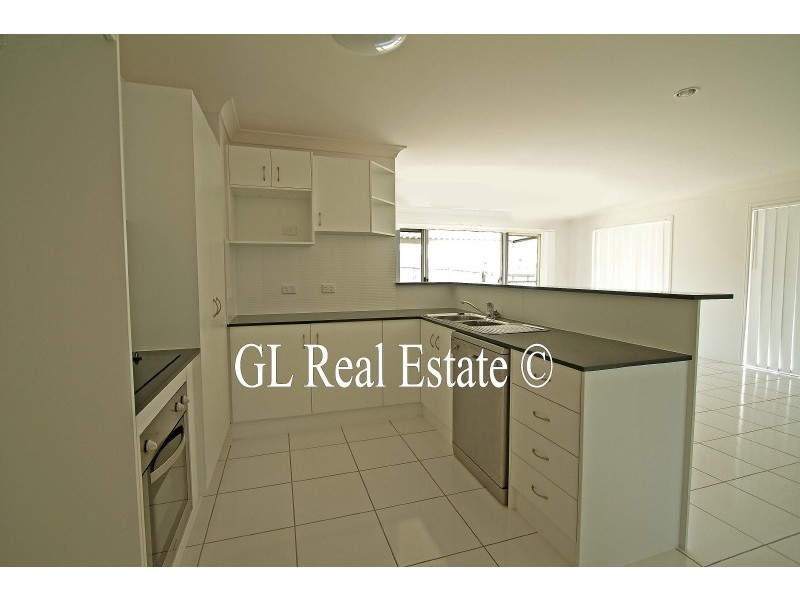 3 MARIGOLD AV, Regents Park QLD 4118