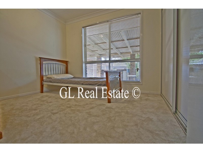 104 PARKROYAL CRESENT, Regents Park QLD 4118