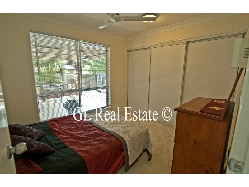 104 PARKROYAL CRESENT, Regents Park QLD 4118