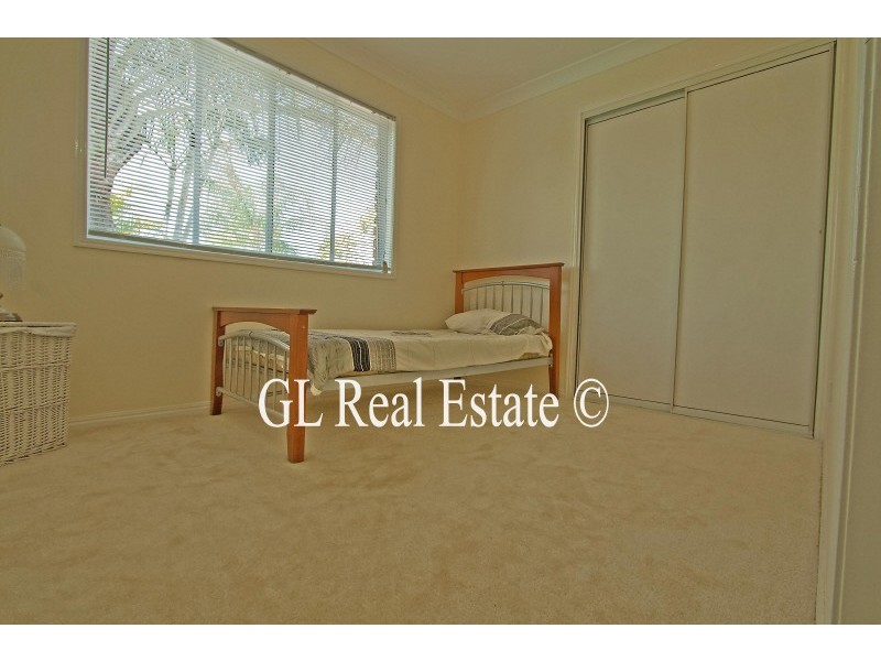 104 PARKROYAL CRESENT, Regents Park QLD 4118