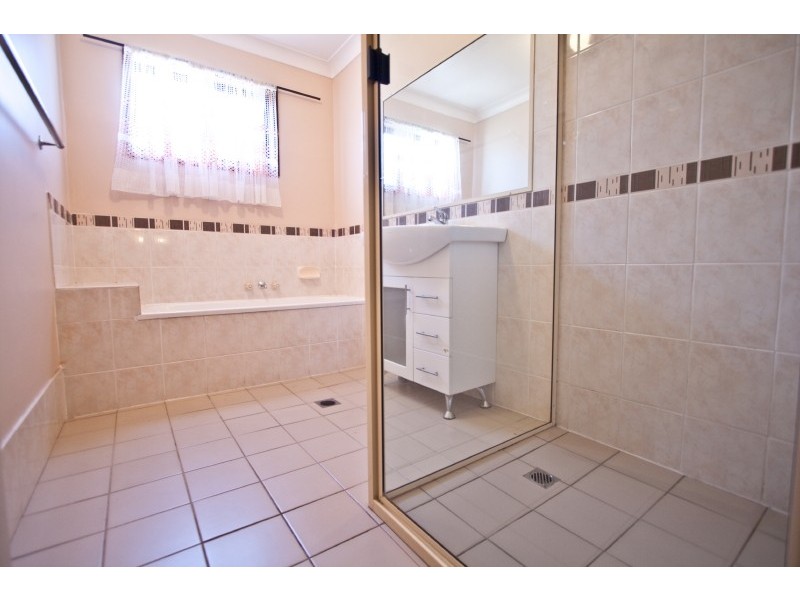 3388 Mount Lindesay Hwy ( Service Road ), Regents Park QLD 4118