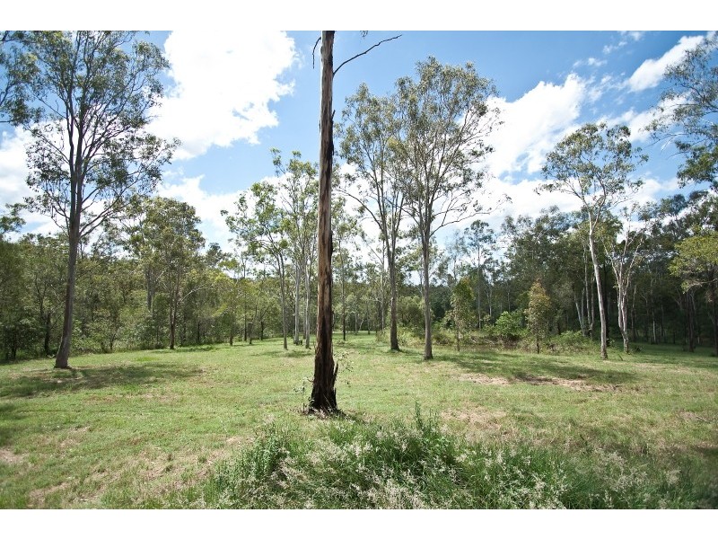 123 Clifton Drive, North Maclean QLD 4280