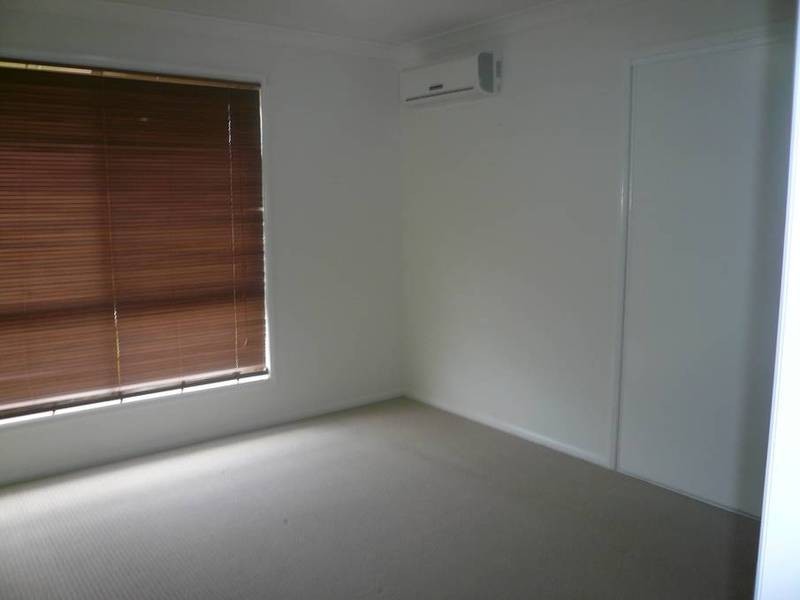 5 Sandheath Court, Regents Park QLD 4118