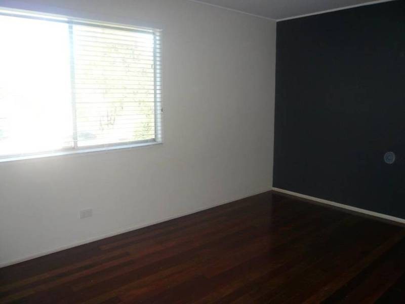 10 CLAVERTON STREET, Woodridge QLD 4114