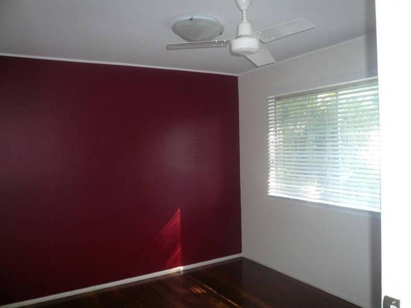 10 CLAVERTON STREET, Woodridge QLD 4114
