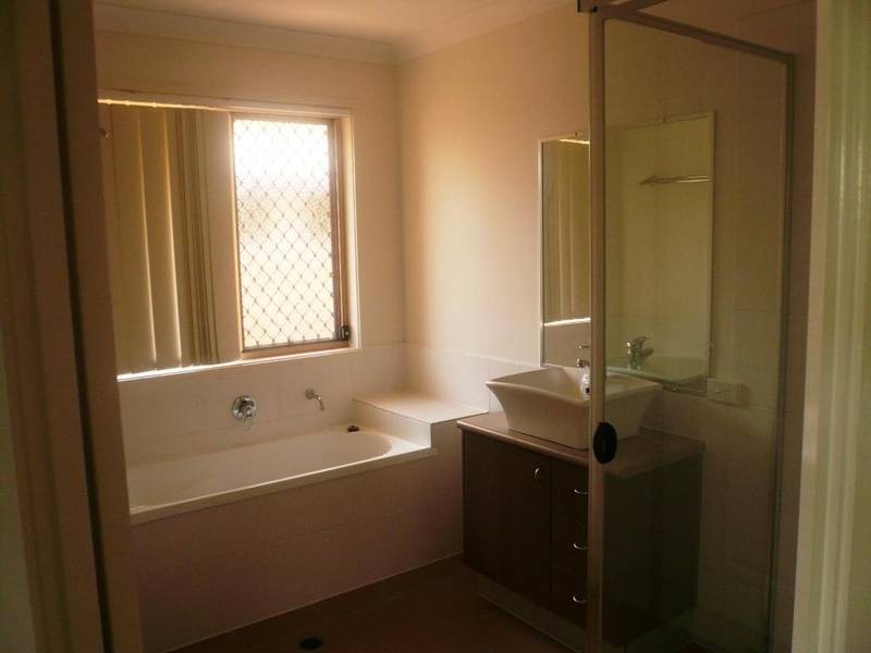 28 ASHMORE CLOSE, Marsden QLD 4132