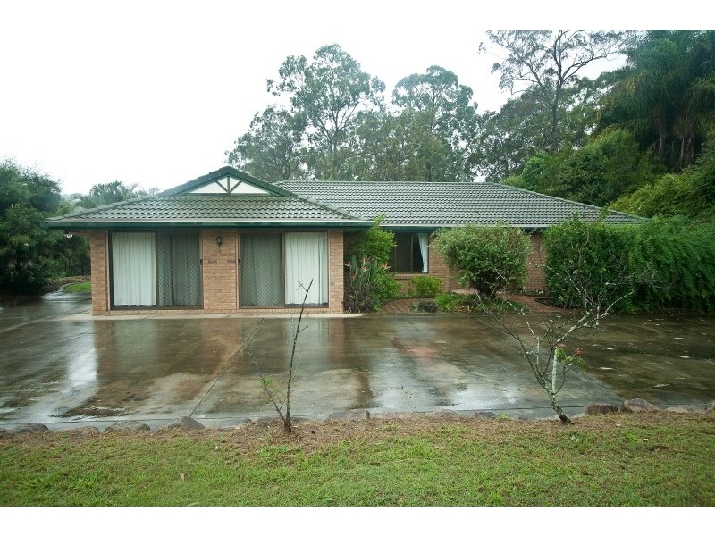416 Middle Road, Greenbank QLD 4124