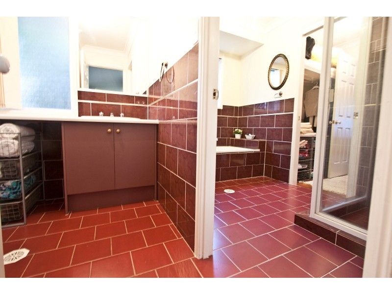 19 Highbury Drive, Crestmead QLD 4132