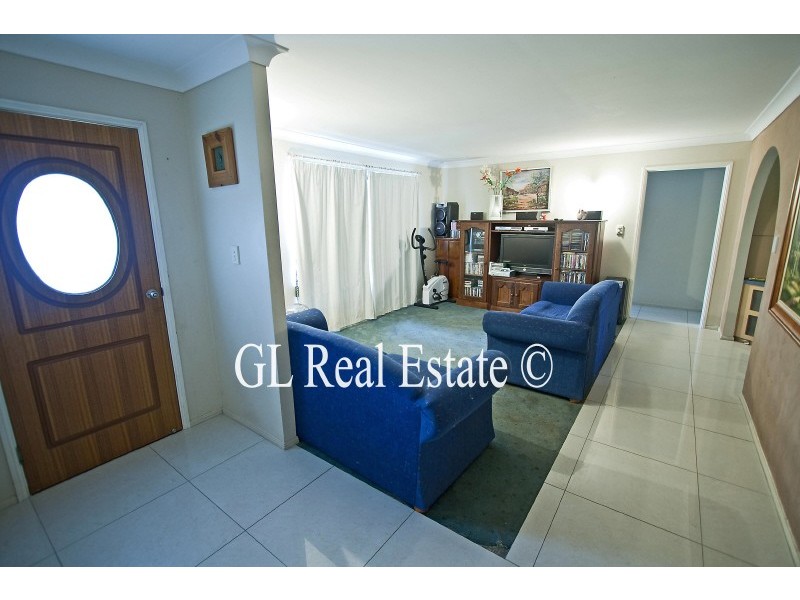 416 Middle road, Greenbank QLD 4124