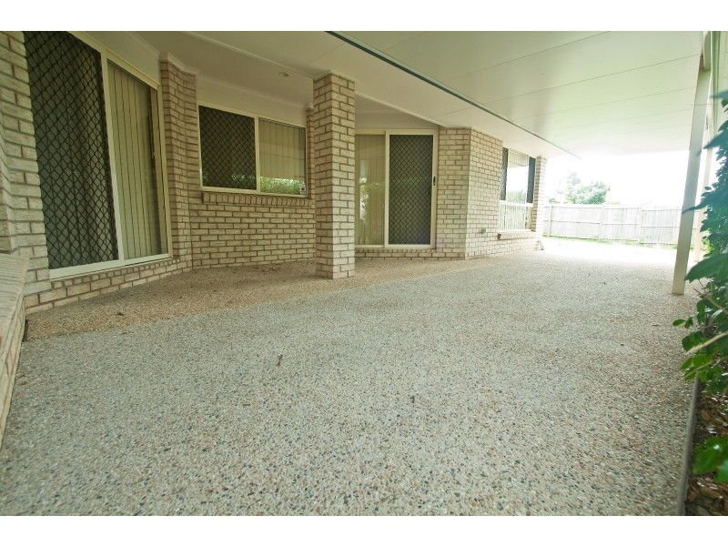 16 Gordonia Drive, Regents Park QLD 4118