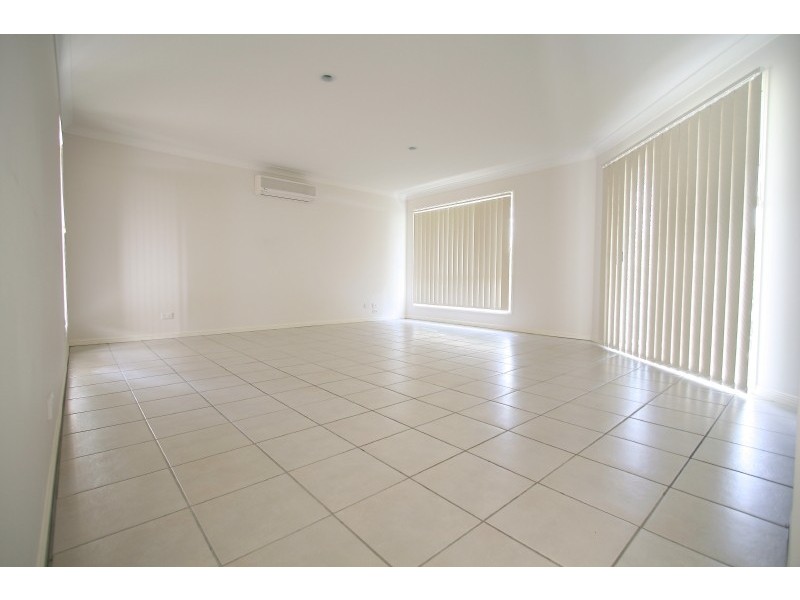 16 Gordonia Drive, Regents Park QLD 4118