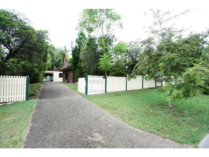 5 REGENCY DRIVE, Regents Park QLD 4118