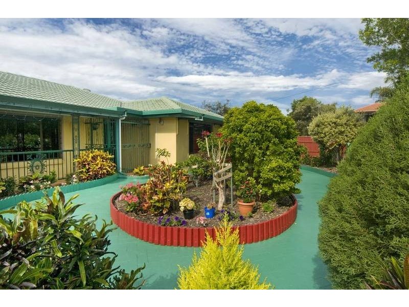 5 Pumicestone Place, Golden Beach QLD 4551