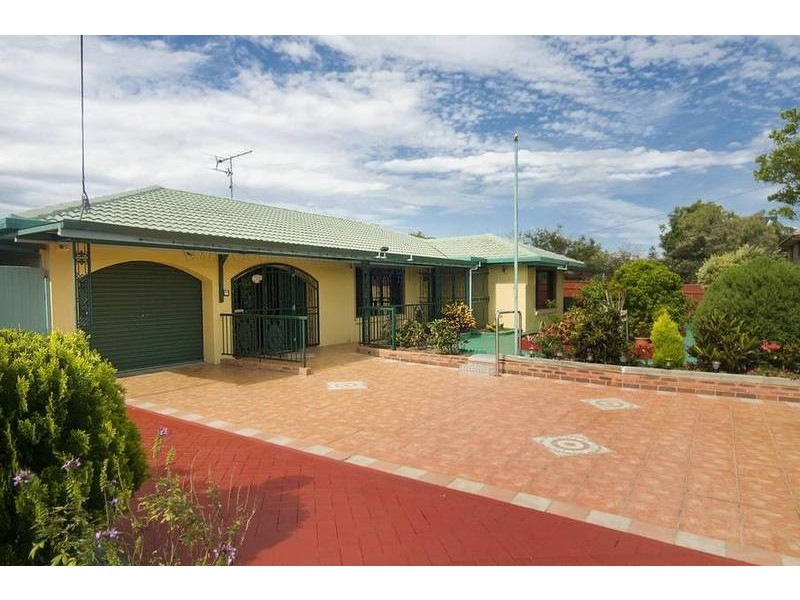 5 Pumicestone Place, Golden Beach QLD 4551