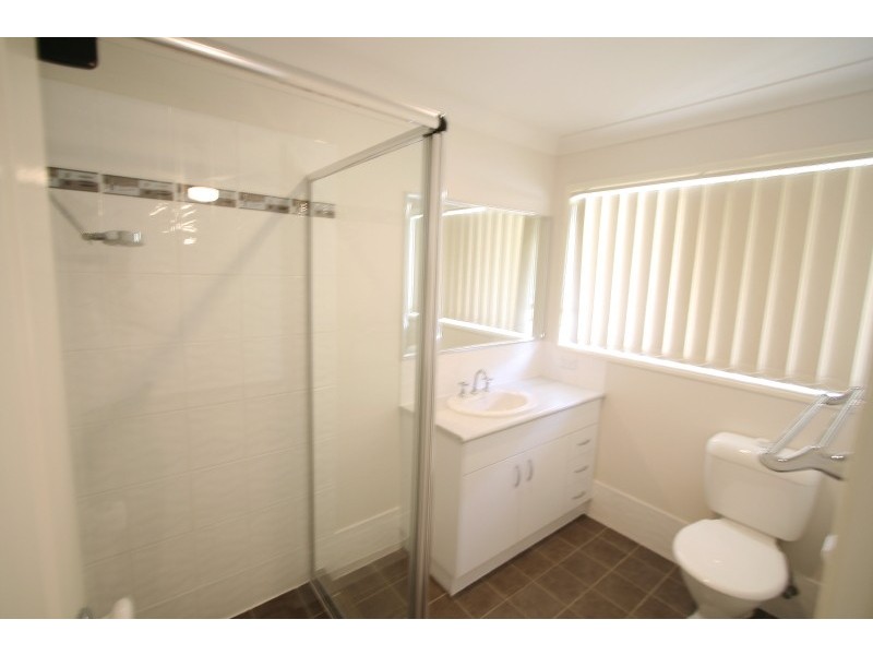 16 Gordonia Drive, Regents Park QLD 4118