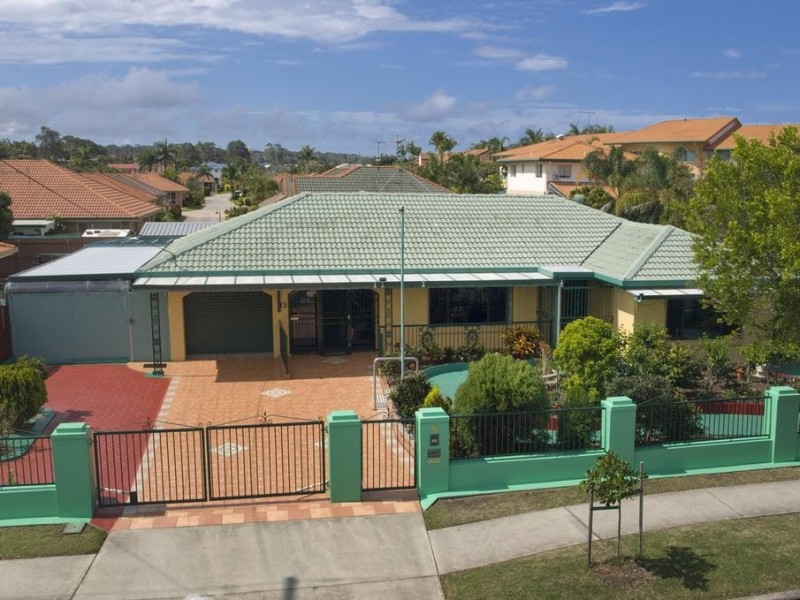 5 Pumicestone Place, Golden Beach QLD 4551