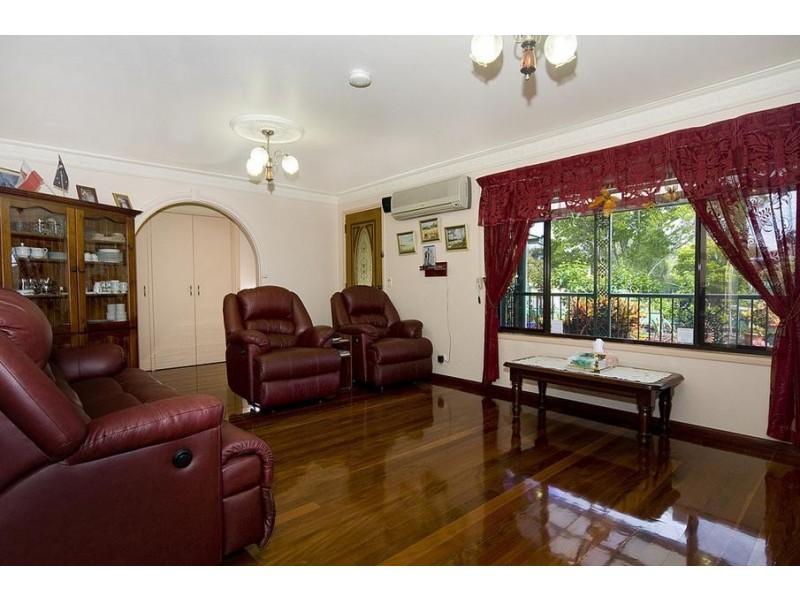 5 Pumicestone Place, Golden Beach QLD 4551