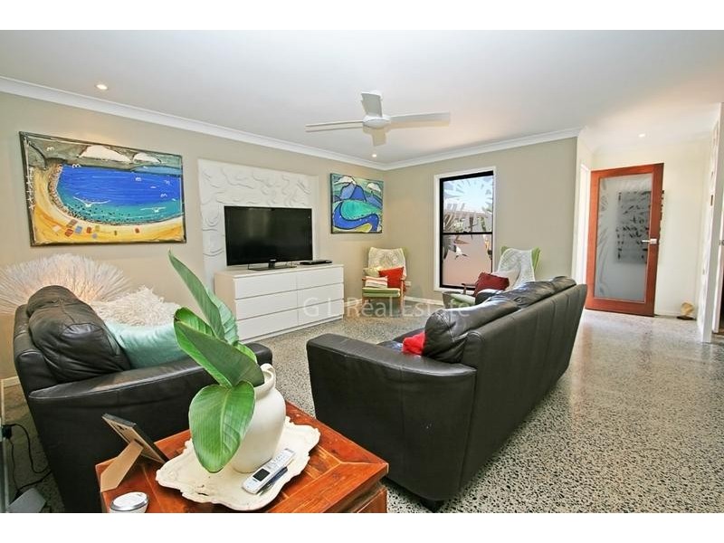 118 Westminister Avenue, Golden Beach QLD 4551