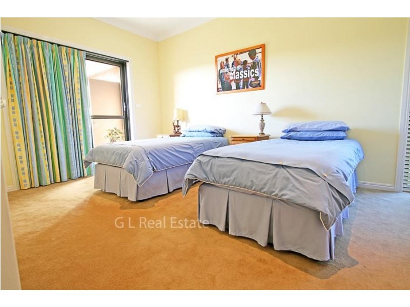 9 Silky Oak Place, Pelican Waters QLD 4551