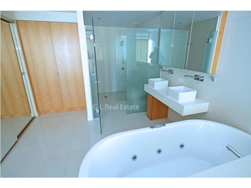 Top Floor/1 Mungar Street, Maroochydore QLD 4558