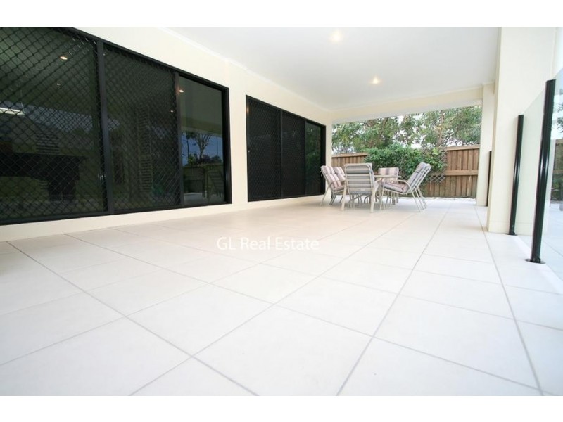 10 Sea Glint Pl, Pelican Waters QLD 4551