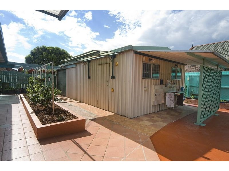 5 Pumicestone Place, Golden Beach QLD 4551