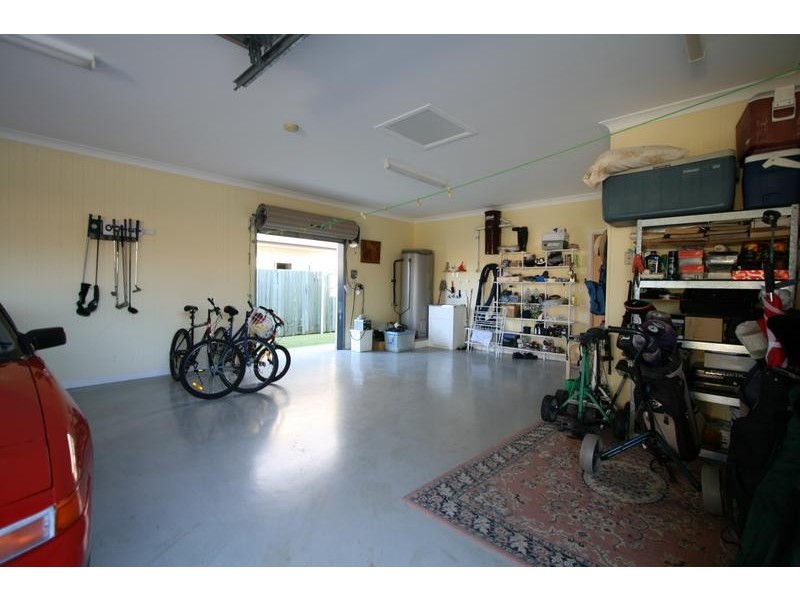 9 Silky Oak PL, Pelican Waters QLD 4551