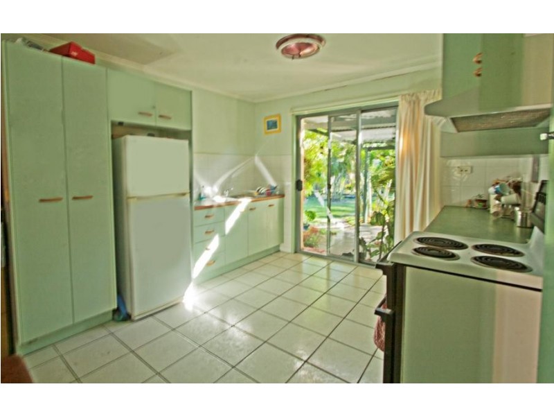 106 Palmer Avenue, Golden Beach QLD 4551