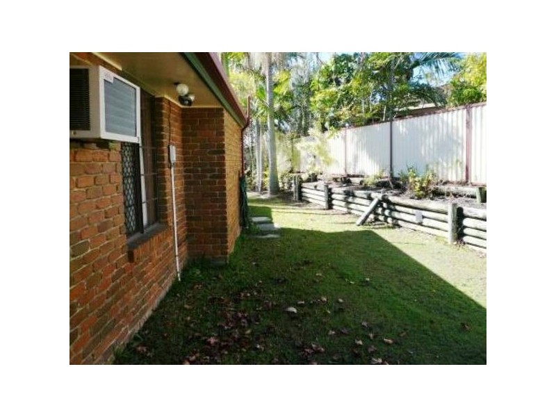 5 Regency Drive, Regents Park QLD 4118