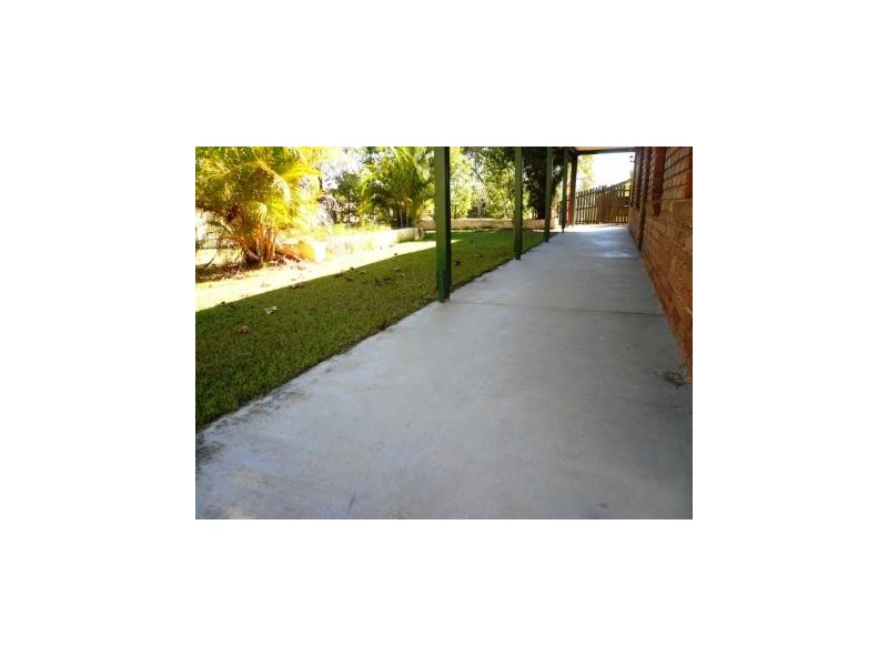 5 Regency Drive, Regents Park QLD 4118
