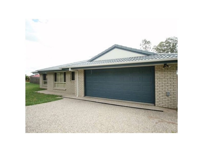 16 Gordonia Drive, Regents Park QLD 4118