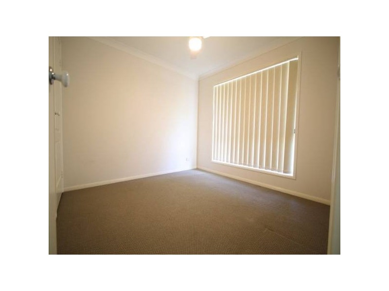 16 Gordonia Drive, Regents Park QLD 4118