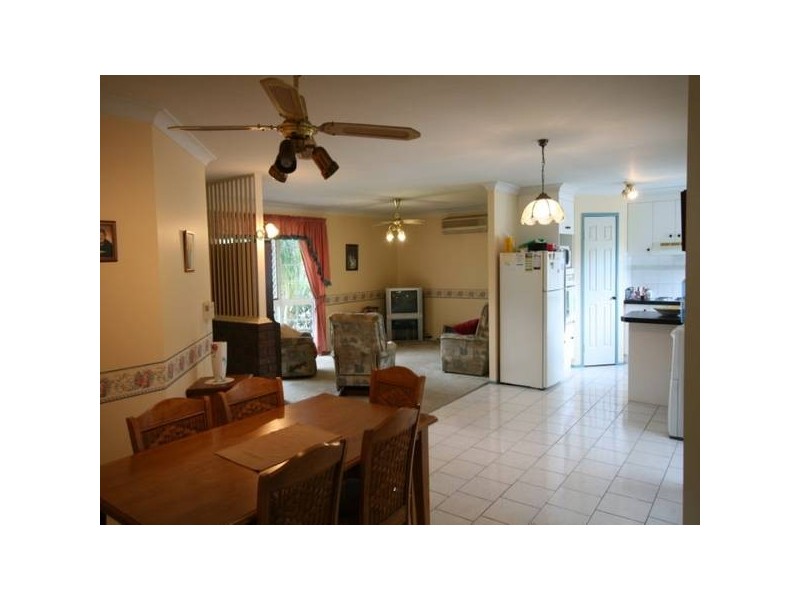7 Calluna Court, Regents Park QLD 4118