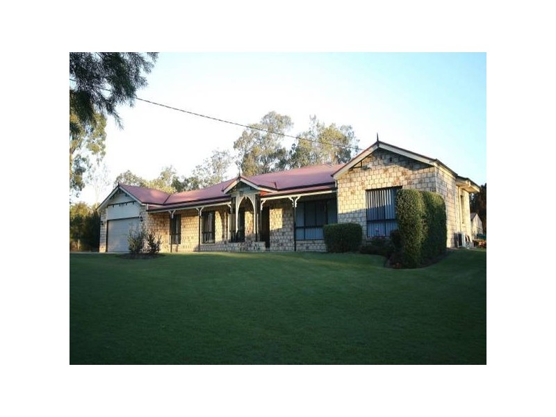 37 maximir, Greenbank QLD 4124