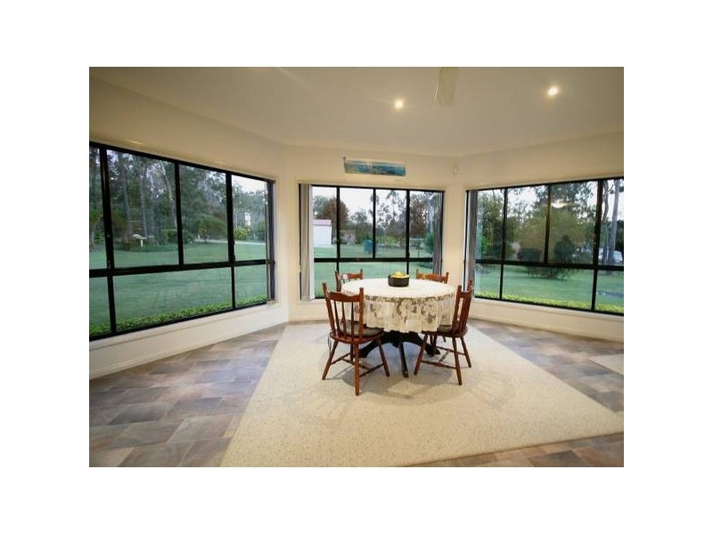 37 maximir, Greenbank QLD 4124