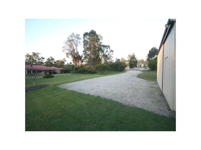37 maximir, Greenbank QLD 4124