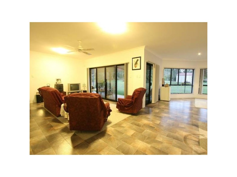 37 maximir, Greenbank QLD 4124