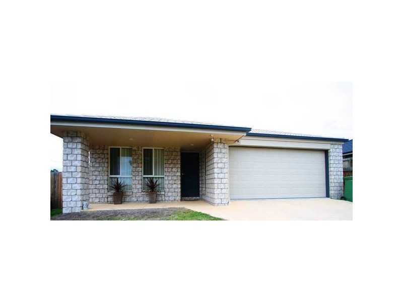2 Charlton Drive, Regents Park QLD 4118