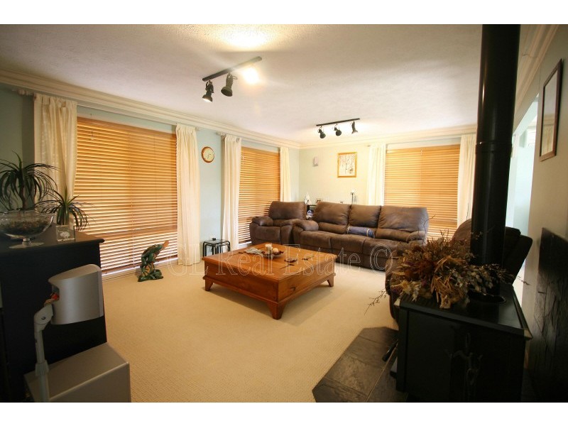 40 Oak Tree Court, Cedar Grove QLD 4285