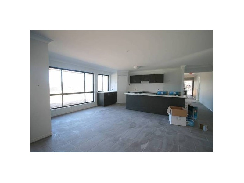 54 Bellbird Drive, Bellbird Park QLD 4300