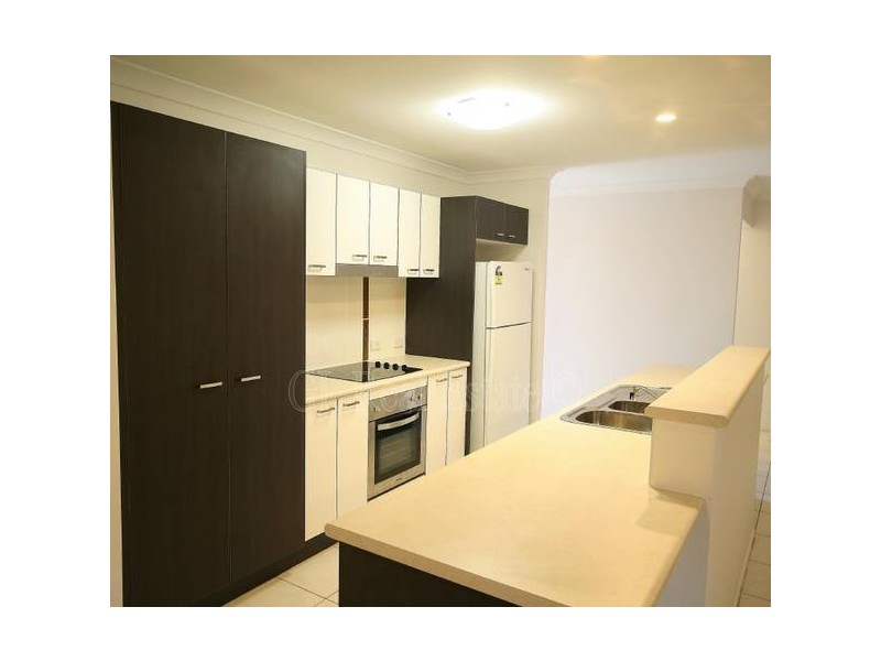 40 Sunrise Cresent, Regents Park QLD 4118