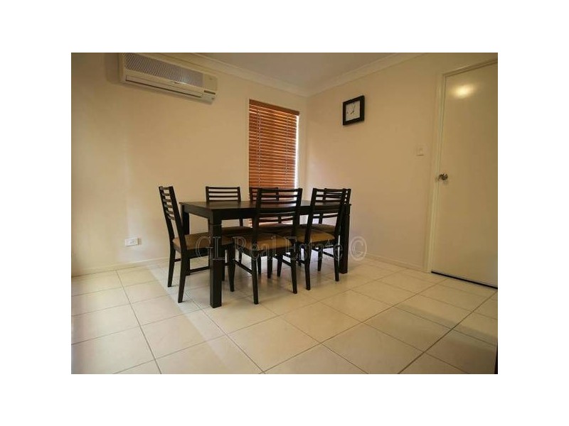 40 Sunrise Cresent, Regents Park QLD 4118