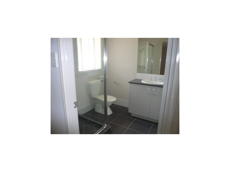 32 Jeff Collins CCT,, Bellbird Park QLD 4300