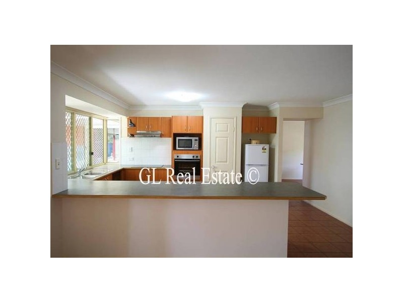 3 WISTERIA DRIVE, Regents Park QLD 4118