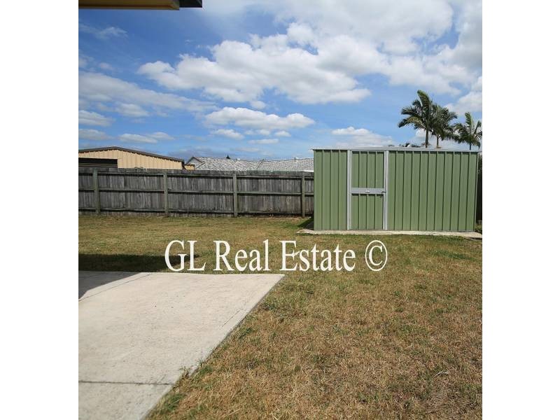 3 WISTERIA DRIVE, Regents Park QLD 4118