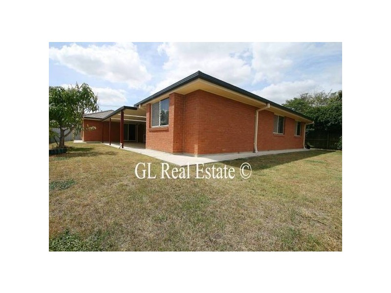 3 WISTERIA DRIVE, Regents Park QLD 4118