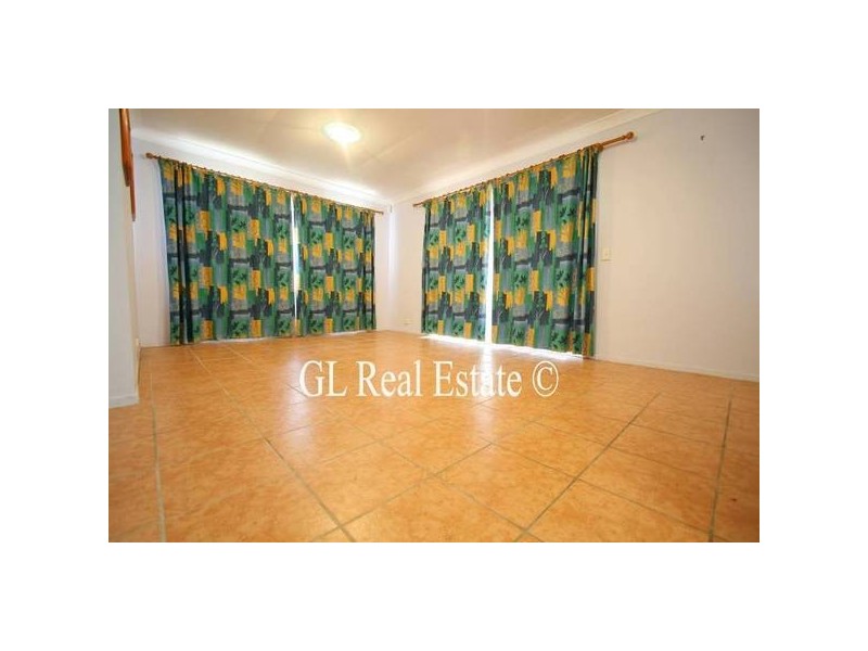 5 Redash Court, Regents Park QLD 4118